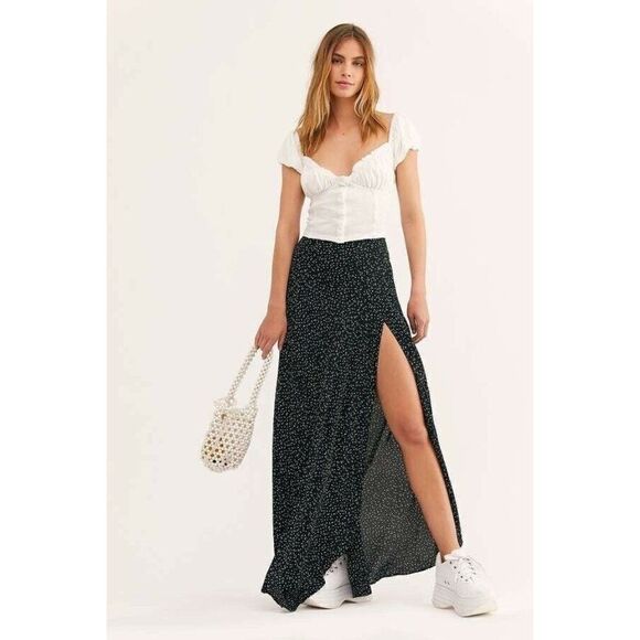 NEW FREE PEOPLE FLYNN SKYE Sz XS WRAP IT UP LONG SLIT PRINTED MAXI SKIRT BLACK - Picture 1 of 2